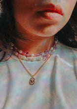Load image into Gallery viewer, Glass Butterfly Pearl Necklace