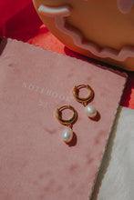 Load image into Gallery viewer, Pearl Dangle Earrings